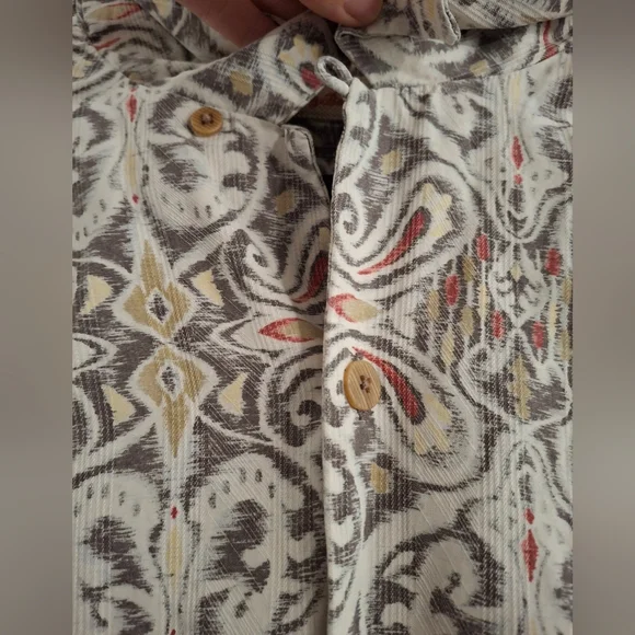 Tommy Bahama Shirt Beige Paisley Silk Loop Collar Hawaiian - Picture 7 of 9
